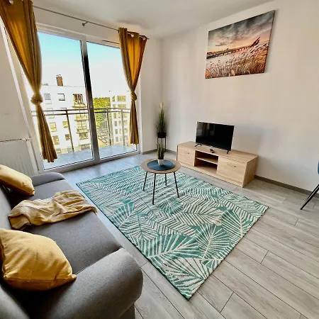 Apartment Seaside - Osiedle Latarnikow Letnica 1 *